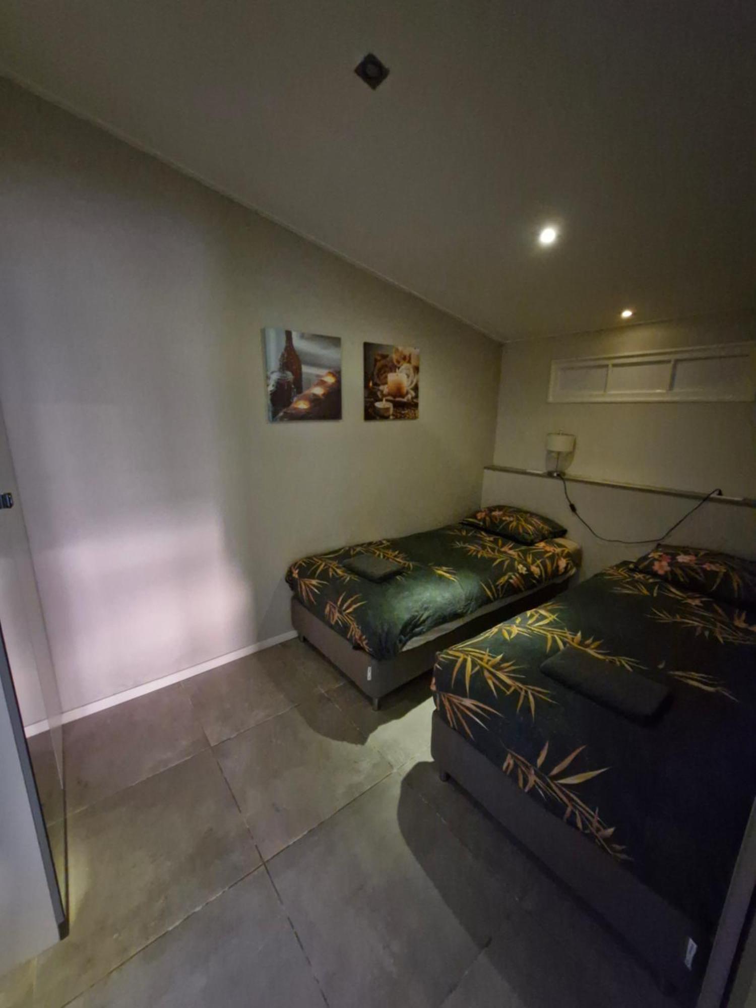 Apartamento Dorpsdijk 53A Vrouwenpolder Exterior foto
